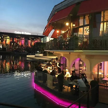 Paris Sur Lac *
